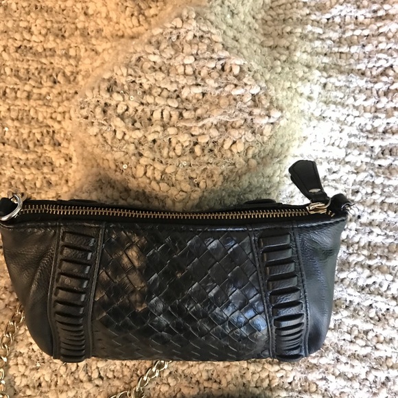 “ BEBE “ CROSS BODY PURSE!! - Picture 9 of 11